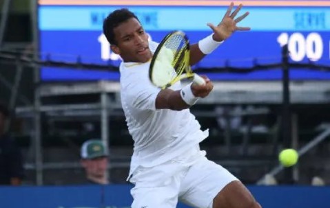 亚博体育-蒂姆爆冷击败加拿大队，精彩发挥引爆全场！的简单介绍