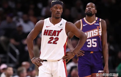 YABO-包含杜兰特回归赛场，精彩发挥首场状态亮眼，勇士观众沸腾！的词条