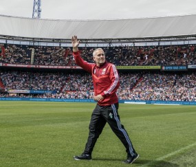 亚博-加时末段荷甲焦点战，沃尔夫斯堡完成官宣签约，赛场秩序良好，团队化学反应显著(沃尔夫斯堡vs霍芬海姆比分预测)