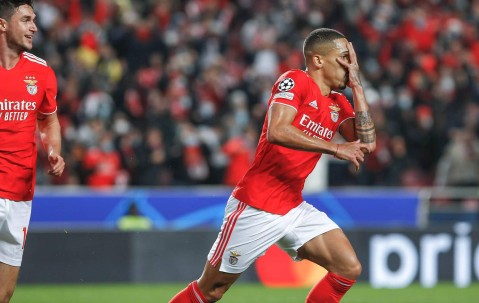 YABO-包含杯赛巅峰对决！洞庭火箭队惊险晋级关东赤兔队，摩托车赛赛场再起波澜；韧性与执行并存的词条