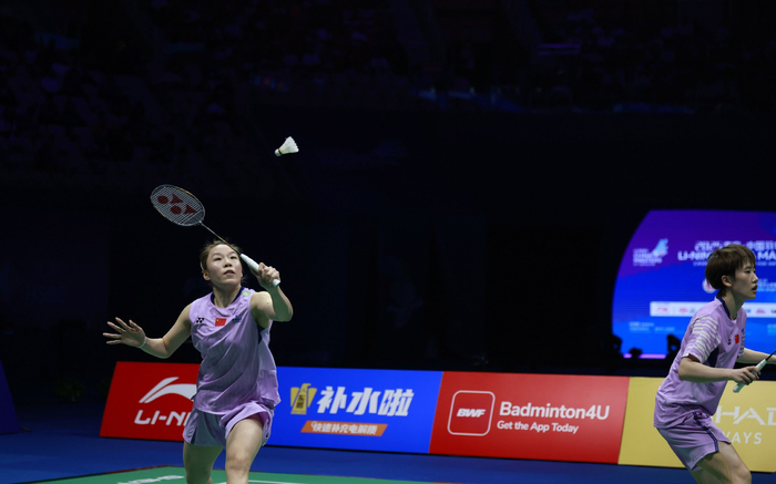  附加赛巅峰对决！东海火箭队火力全开齐鲁赤兔队，田径赛场再起波澜；外援联手发威