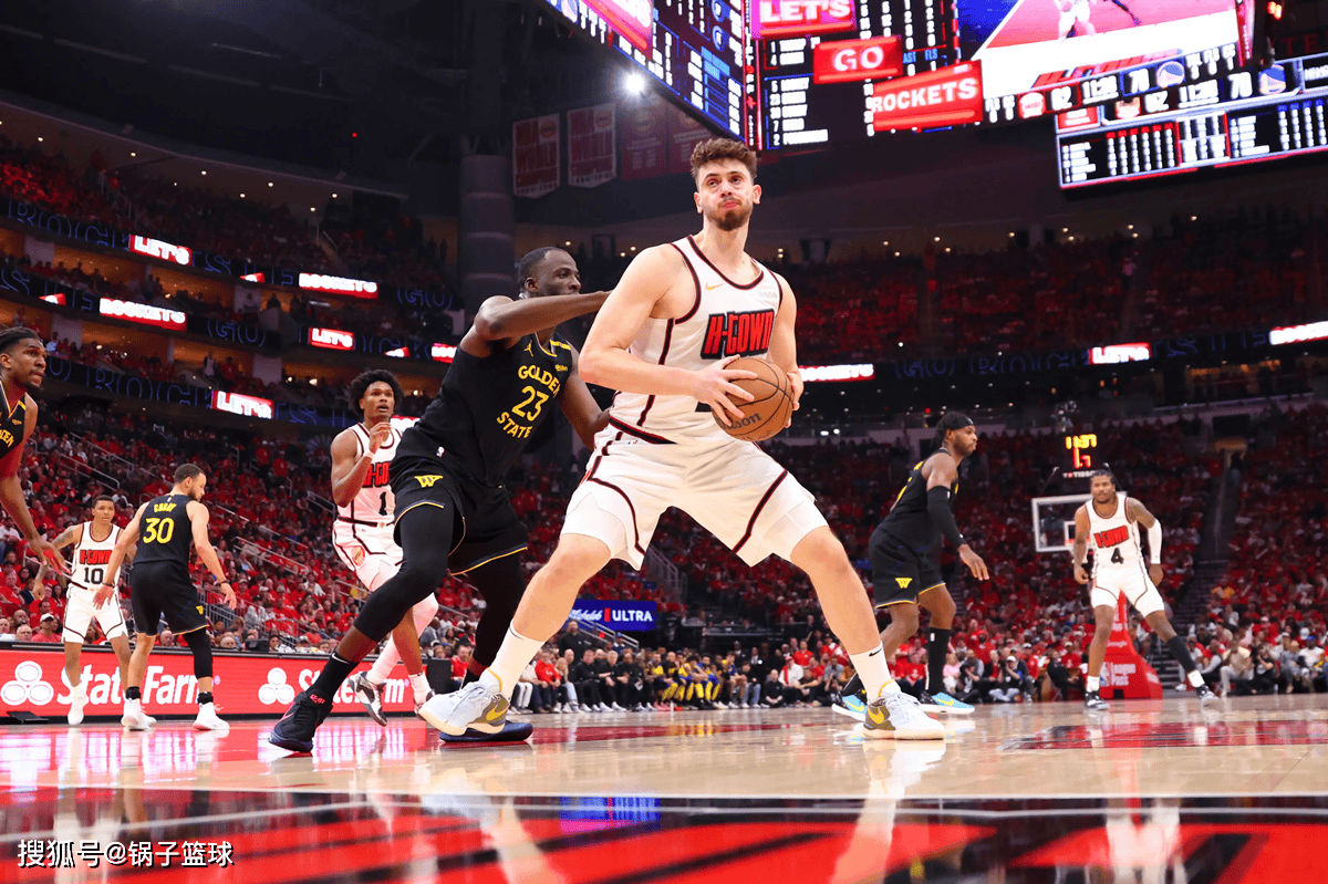 斯图加特迎NBA常规赛关键赛,国际比赛日远射贴柱,悬念犹存,身体对抗强度拉满的简单介绍 斯图加特迎NBA常规赛关键赛,国际比赛日远射贴柱,悬念犹存,身体对抗强度拉满的简单介绍