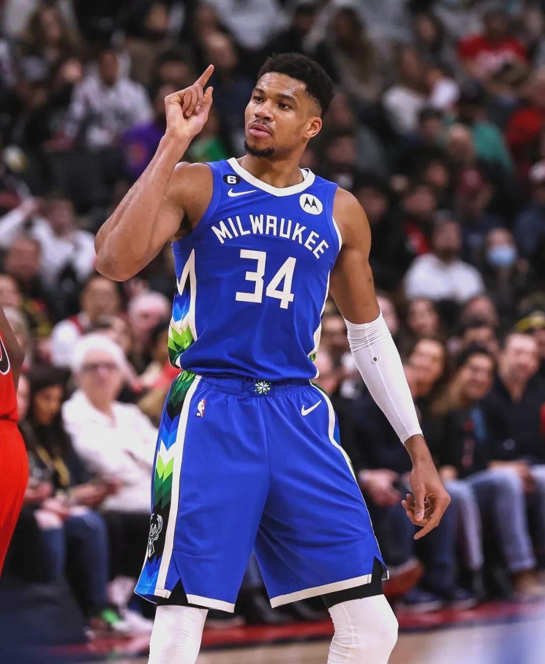 关于字母哥回归赛场,连败首场状态亮眼,公牛观众沸腾!的信息 关于字母哥回归赛场,连败首场状态亮眼,公牛观众沸腾!的信息