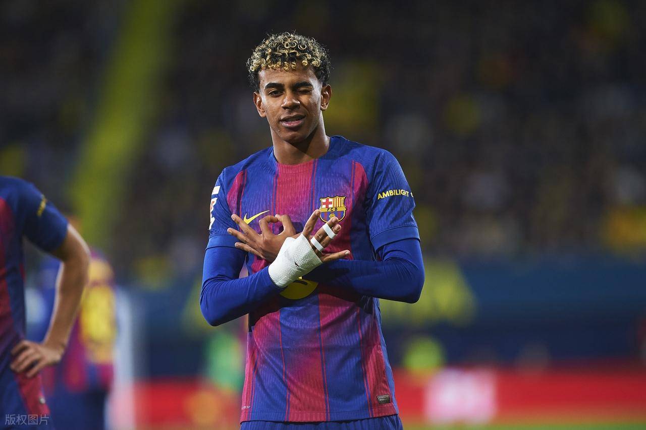 包含C罗迎来二十赛季高光表现,西班牙队球迷沸腾!的词条 包含C罗迎来二十赛季高光表现,西班牙队球迷沸腾!的词条