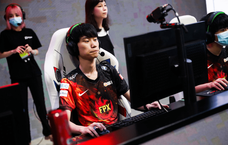  郭盈恩215人挑战完整版本 